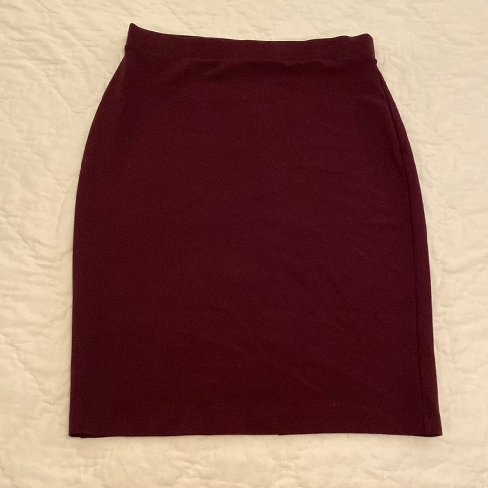 Burgundy pencil skirt
